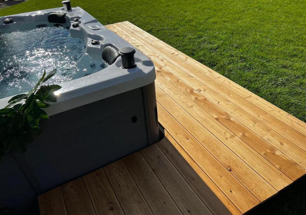Tirolian Lodge North, Whirlpool, Sauna, Lagerfeuer Bundorf 외부 사진